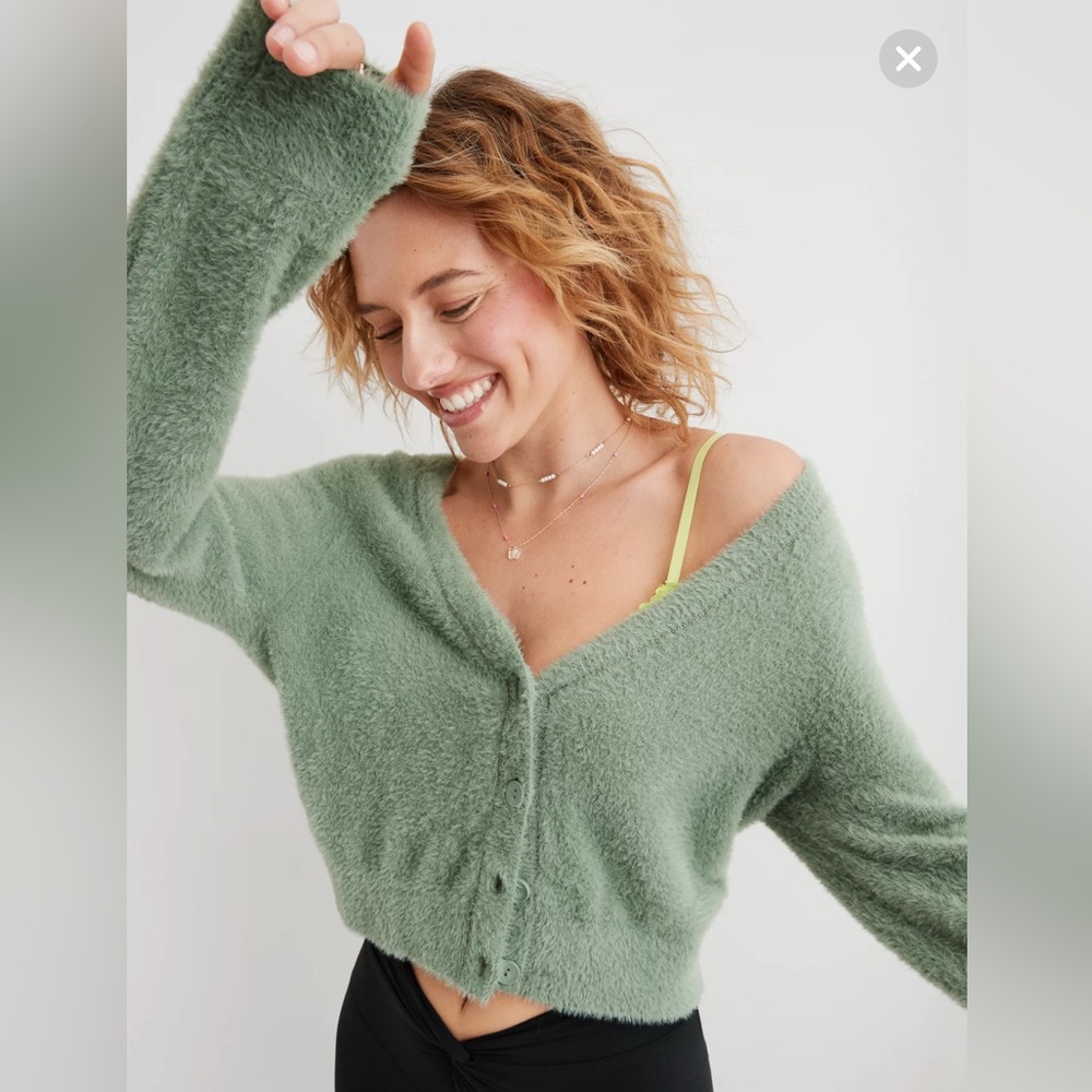 Aerie Sprout Green Fuzzy Cropped Button Up Cardigan Women's‎ Large New With Tags - Picture 11 of 11